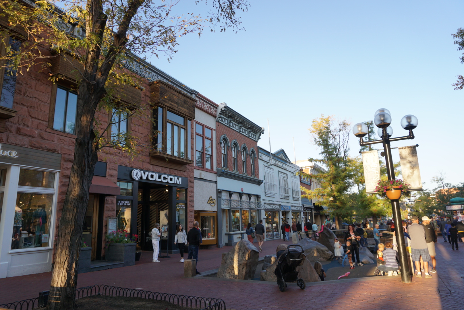 93E65DB2-55F7-4743-9DF5-4E0F6C7811CB